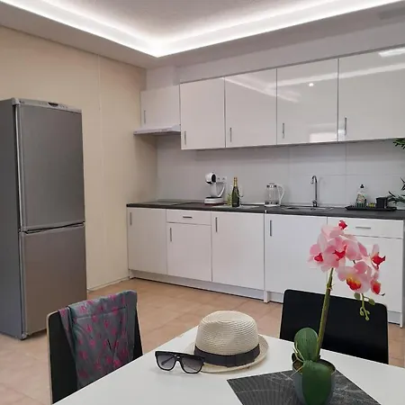 Apartment Fantastic In The First Line Of The Sea, Wifi Free *