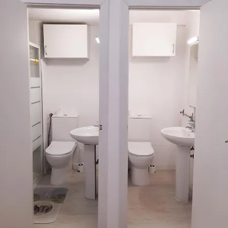 Fantastic In The First Line Of The Sea, Wifi Free Apartment